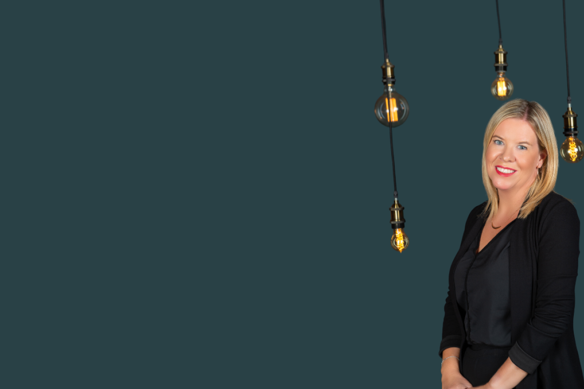 Charis Marr headshot